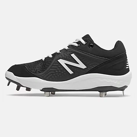 New Balance – Black/White Low-Cut L3000v5 Metal Spikes (L3000BK5) 5 New Balance – Black/White Low-Cut L3000v5 Metal Spikes (L3000BK5) - Image 3