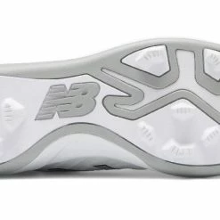 New Balance 4040v5 Youth Molded Cleats β White/White (J4040TW5) 9 New Balance 4040v5 Youth Molded Cleats β White/White (J4040TW5) -Easton Sales products j4040tw5 4