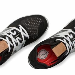 New Balance – Black/White Low-Cut 3000v3 Metal Spikes (L3000BK3) -Easton Sales products l3000bk3 2