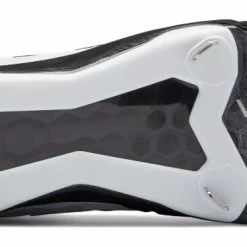 New Balance – Black/White Low-Cut L3000v4 Metal Spikes (L3000BK4) -Easton Sales products l3000bk4 3