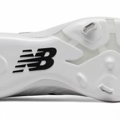 New Balance 4040v5 Metal Spikes – White/Black (L4040TW5) 9 New Balance 4040v5 Metal Spikes – White/Black (L4040TW5) -Easton Sales products l4040tw5 4