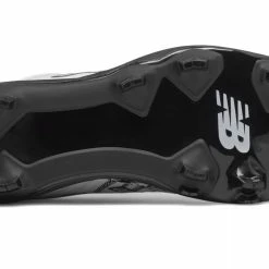 New Balance 4040v5 Adult Molded Cleats – White/Black (PL4040C5) 9 New Balance 4040v5 Adult Molded Cleats – White/Black (PL4040C5) -Easton Sales products pl4040c5 4