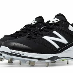 New Balance SM4040B1 Black/White Women’s Fastpitch Spikes